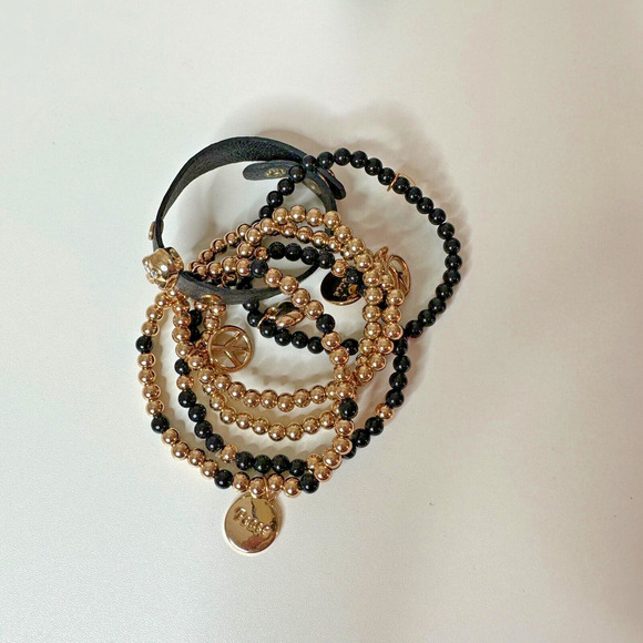 NWOT Macy's Black & Gold Multilayer Skull Heart Peace Bead Leather Wrap Bracelet - Picture 5 of 9